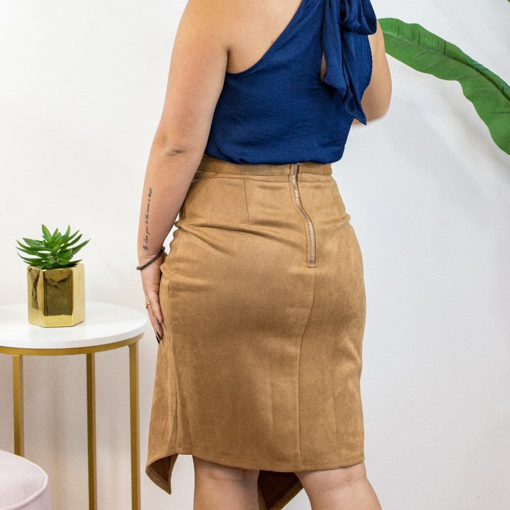 BOUTIQUE Suede Wrap Skirt Camel - Picture 2 of 3
